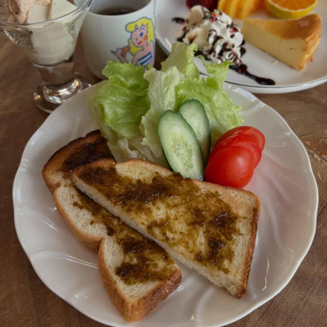 ご飯のお供はパンのお供にも！海苔は香川県小豆島産ののりで！  #のりバタートースト #ランチコース #saritikari_cafe